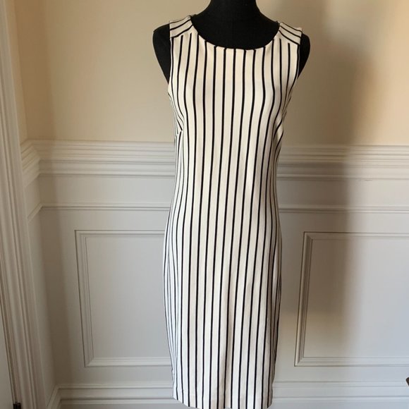 Striped dress - Picture 2 of 4